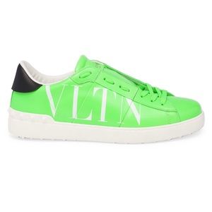 Like New Men’s Size 8 Valentino Garavani VLTN Open  Fluorescent Sneakers Green